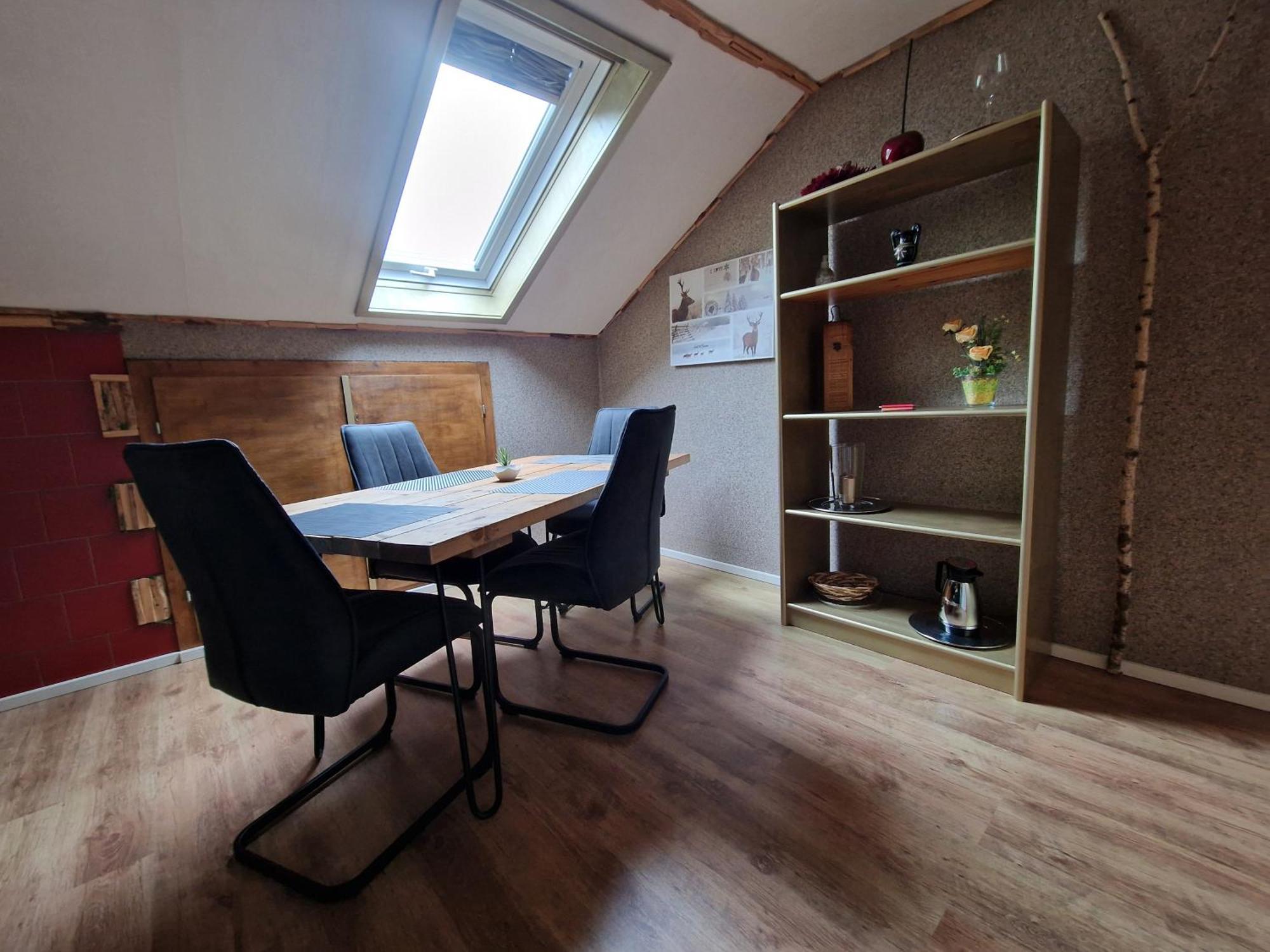 Marburg Apartment Geraeumiger Lukas In Ruhiger Waldrandlage Mit Wintergarten Exteriér fotografie